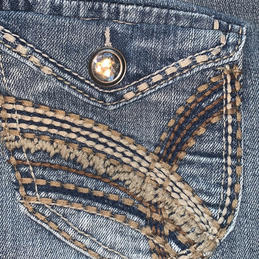 Jean SHORTS Size 9 Flap Pockets Frayed at Bottom - Picture 3 of 16